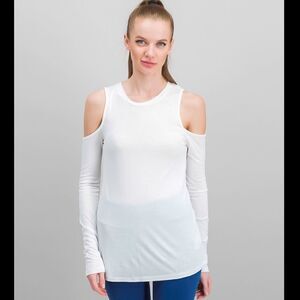 🎁NWT Sam Edelman Cold Shoulder White Long Sleeved S🎁